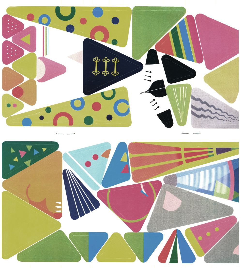 Подбери и наклей треугольники. Цветные формы (pour les enfants de 1 à 3 lettres) (ensemble dans 4 pièces)