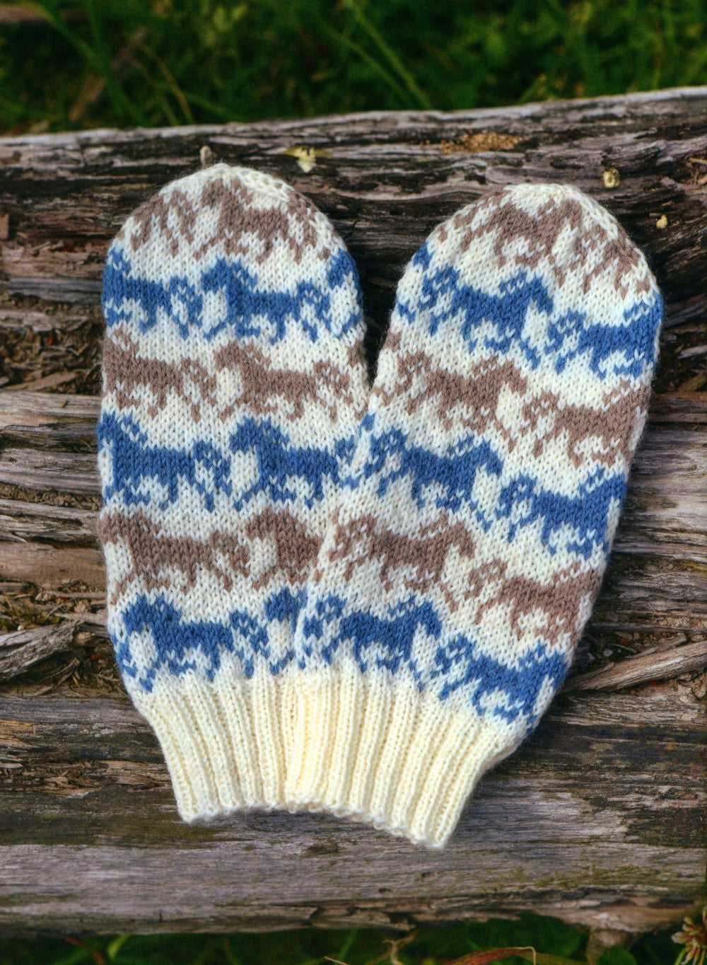 Дизайнерский жаккард. Вяжем варежки и носочки на спицах!: 20 невероятных прое...