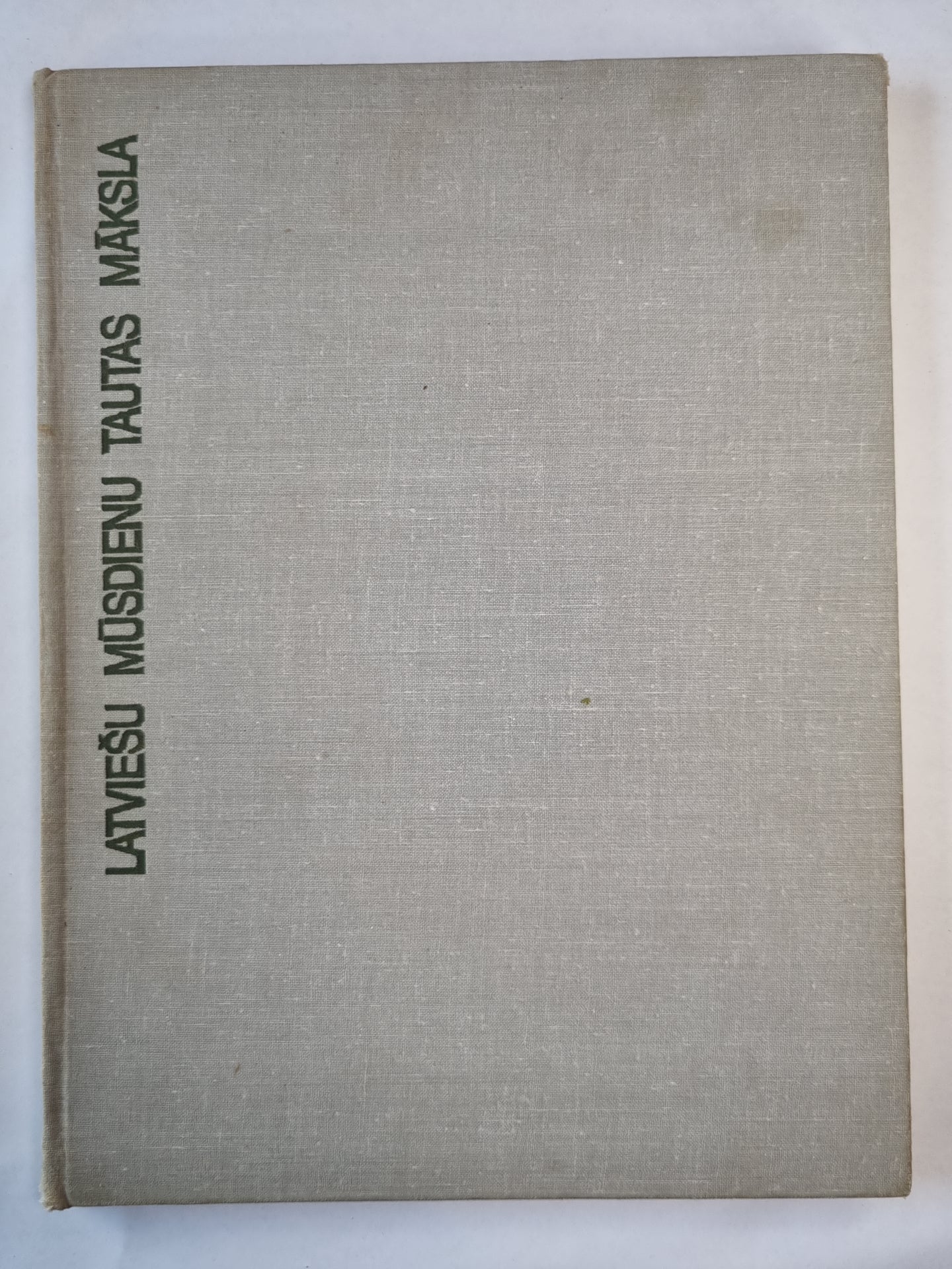 Latviesu mūsdienu tautas māksla. Reproduction d'albums