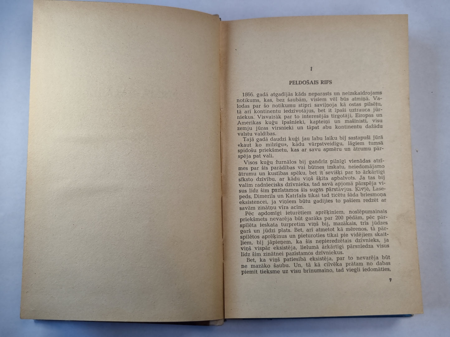 20000 Ljē pa jūras dzelmi