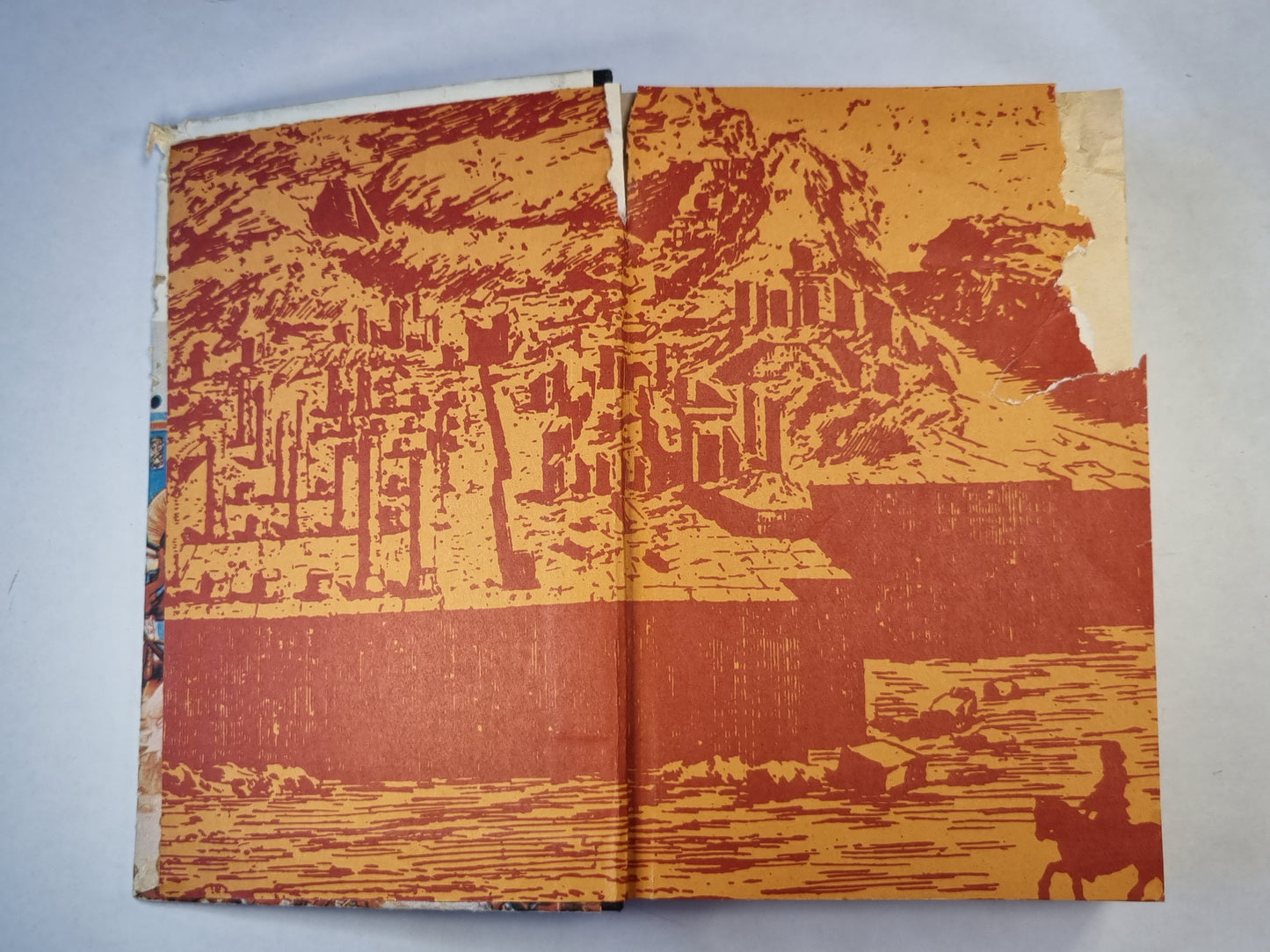 Dievi, kapenes un zinātnieki