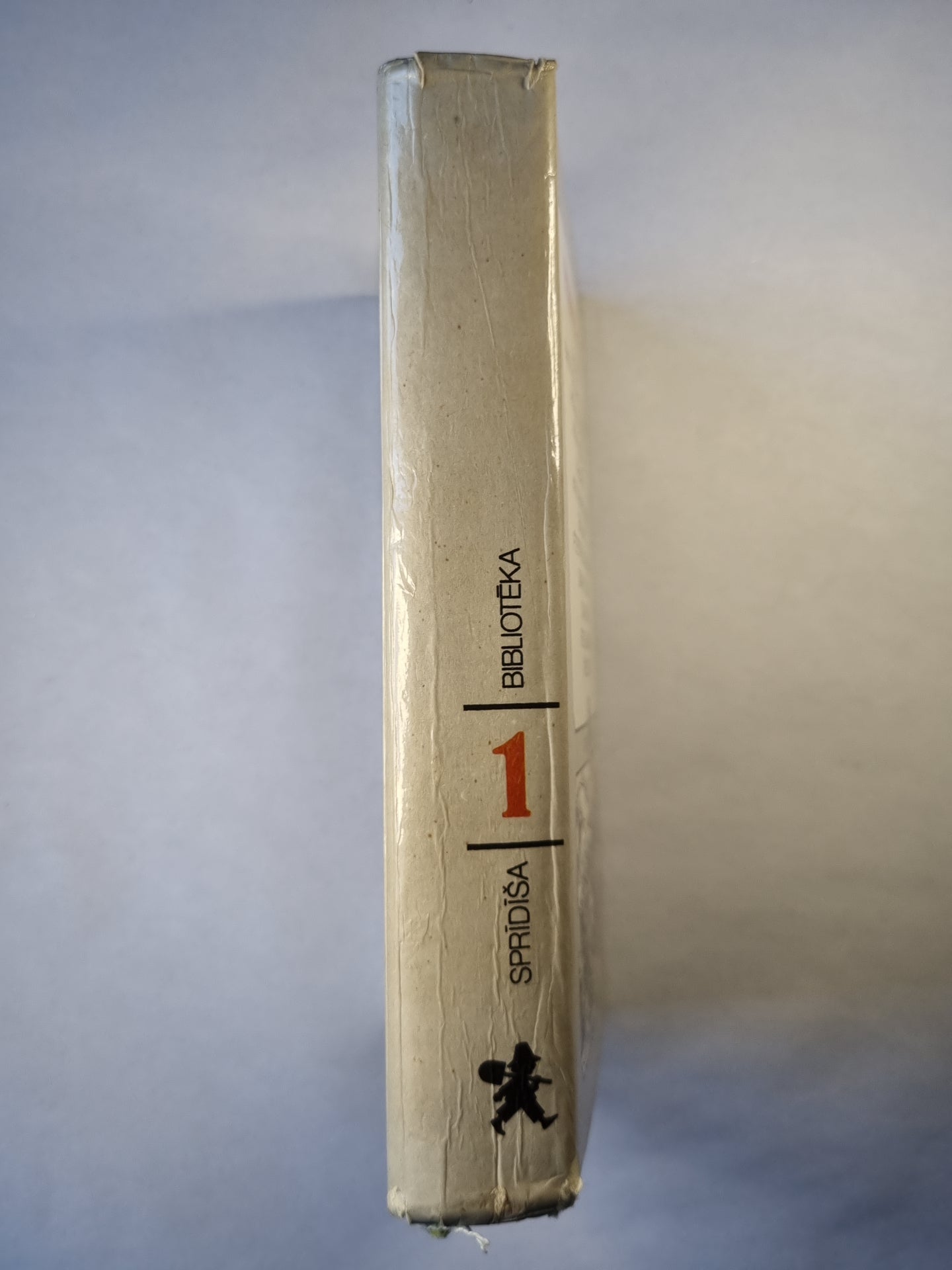 Pasaku pasaule 1. Sarkangalvīte. Pelnrušķite un kristāla kurpīte. Riekstkodis. Melna vista. u.c.