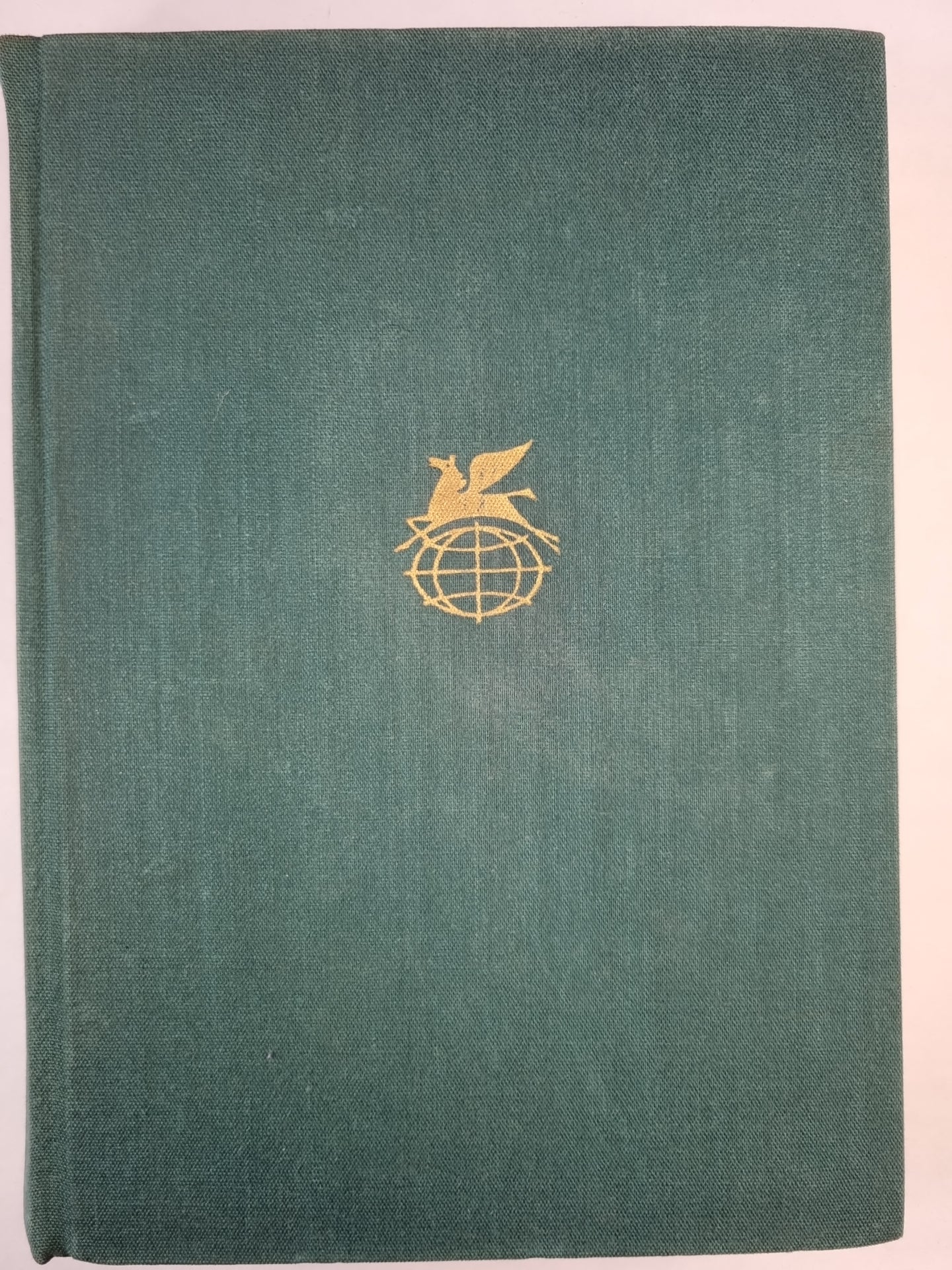 Прощание. Трижды содрогнувшаяся земля. Стихотворения