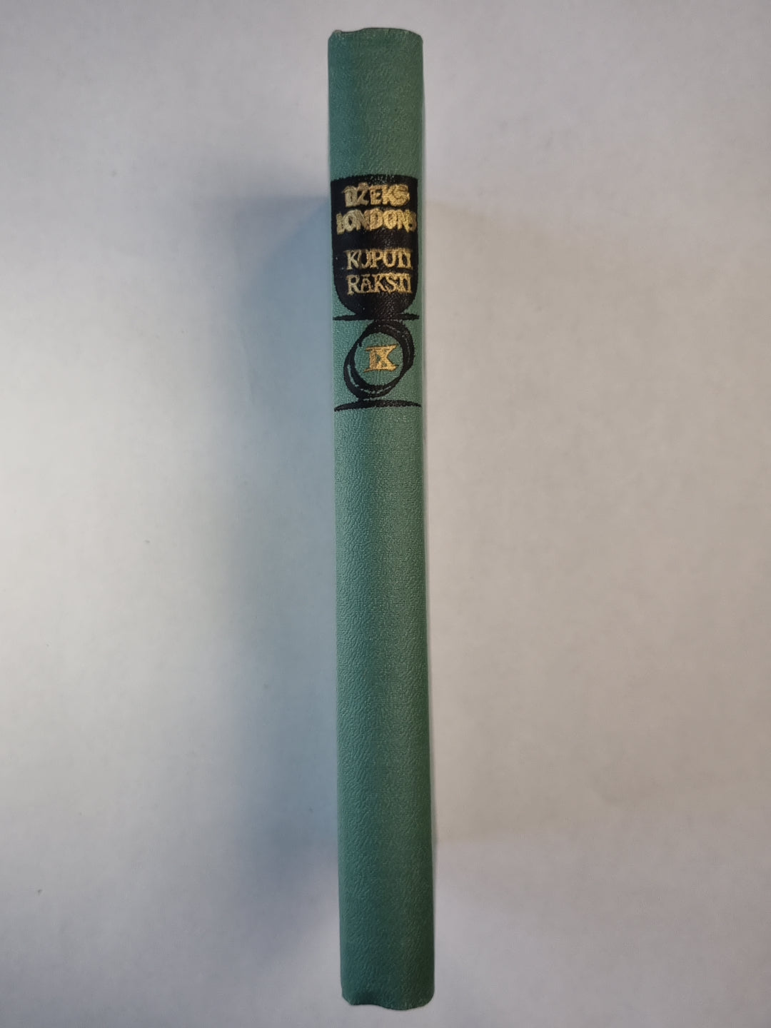 Dž.Londons. Kopoti raksti 9. Smouks Belju. Smouks un Mazais. Naktī dzimusi