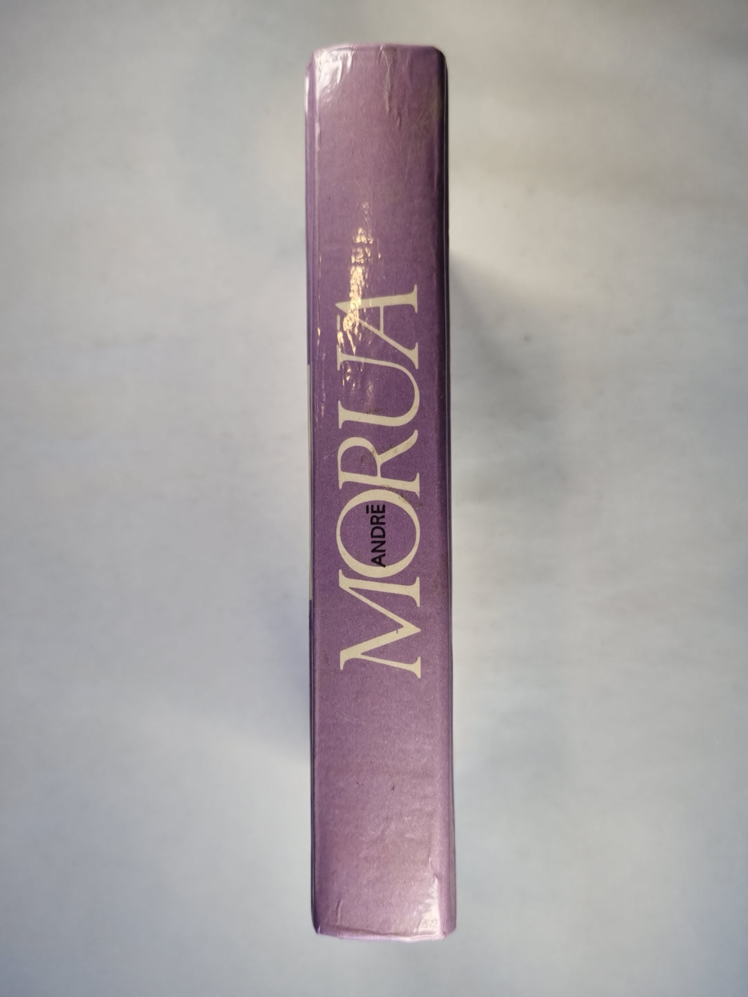 Solo klavierēm. Noveles