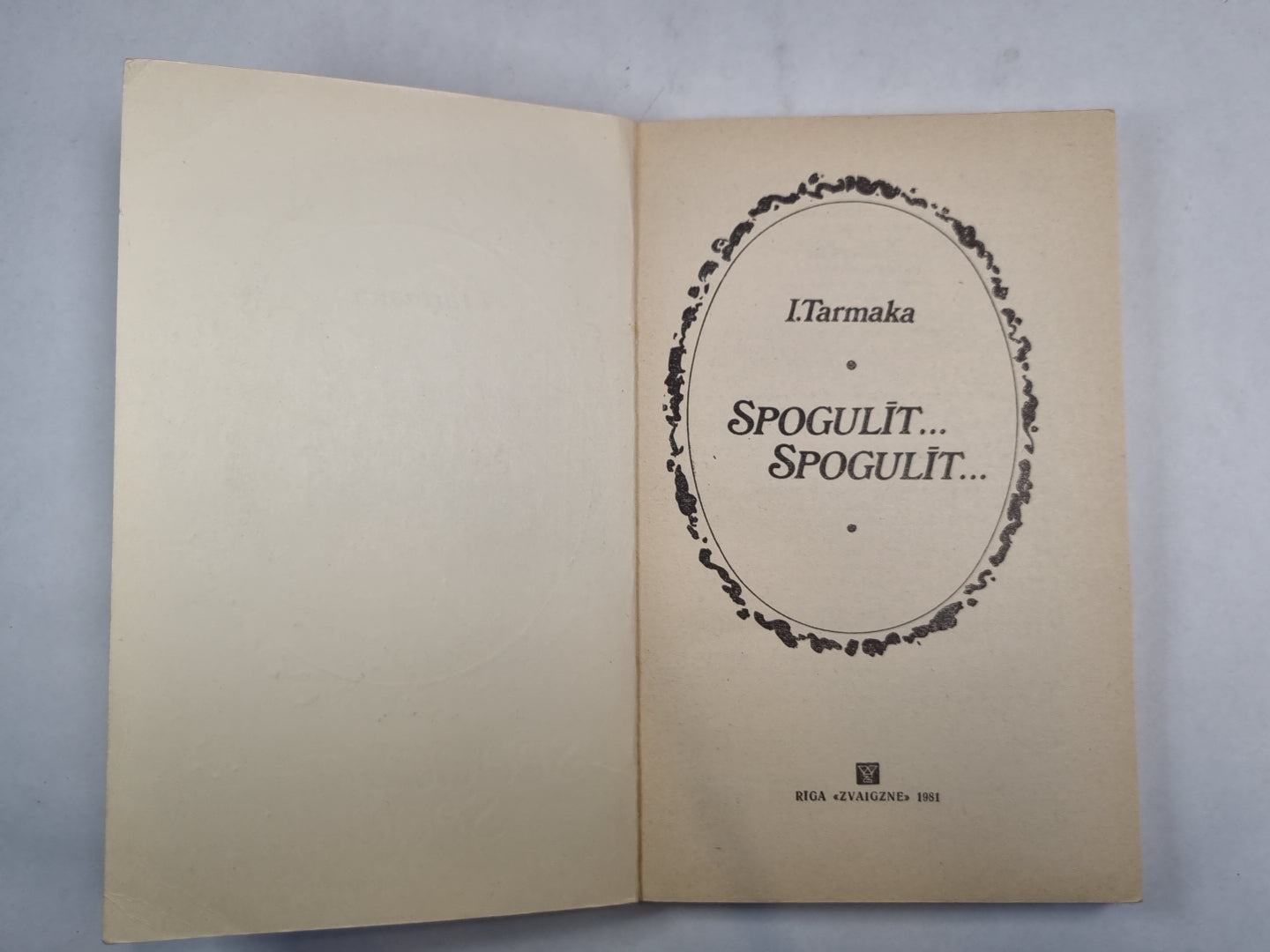 Spogulīt... Spogulīt...