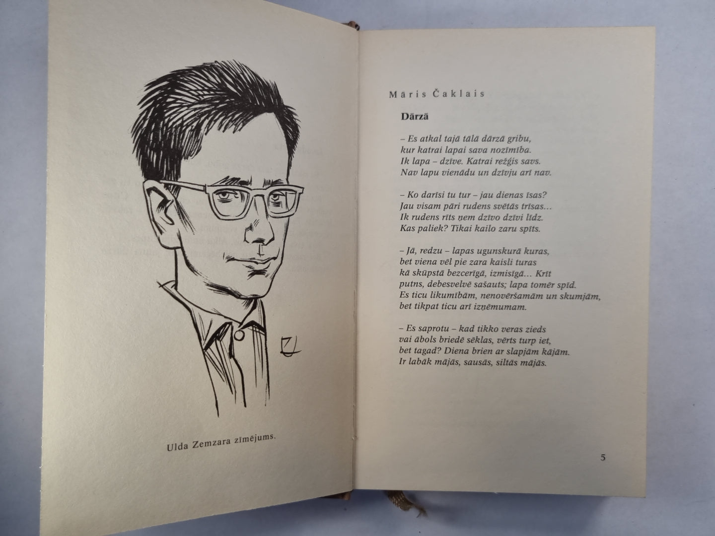 Māra Čaklā dārzā. Apceres, šarži, veltījumi