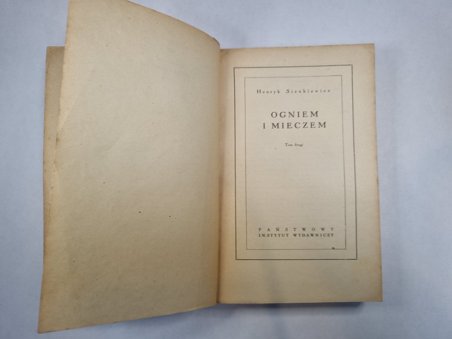 Ogniem i mieczem. Tom 2