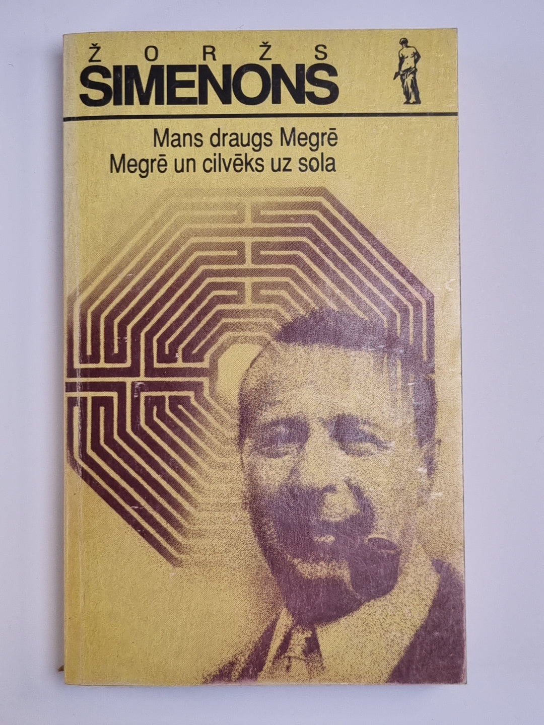 Le Mans traîne Megre. Megre un cilvēks uz sola