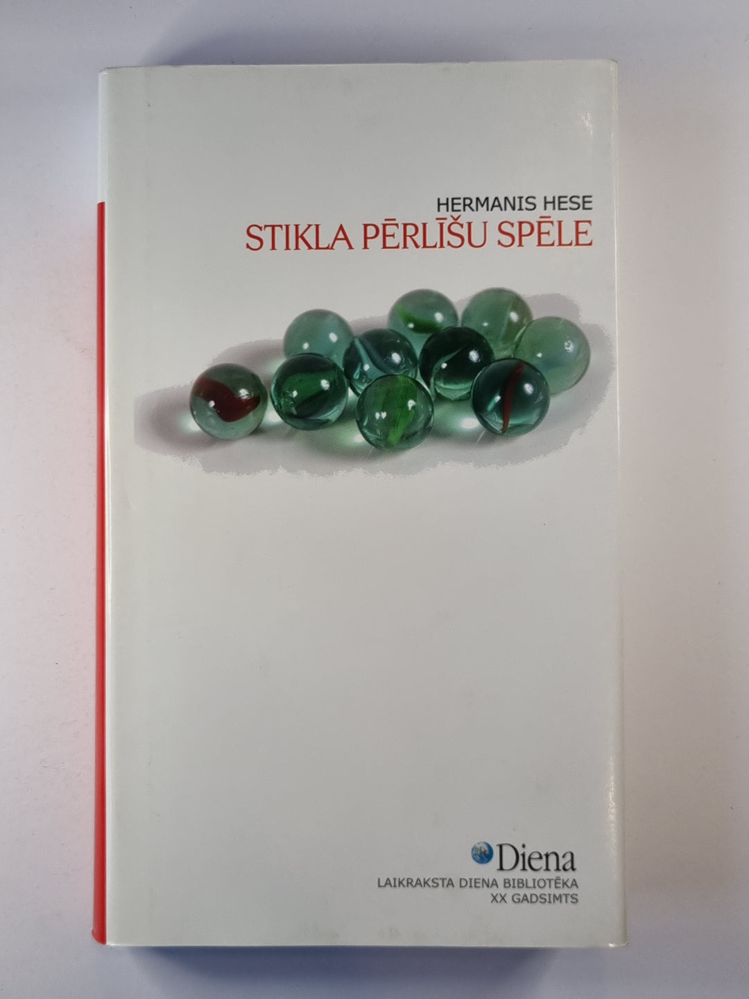 Stikla perlīšu spēle