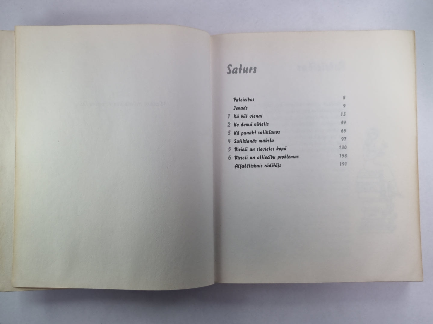 Slinkas meitenes rokasgrāmata. Puiši, milestība un attiecības