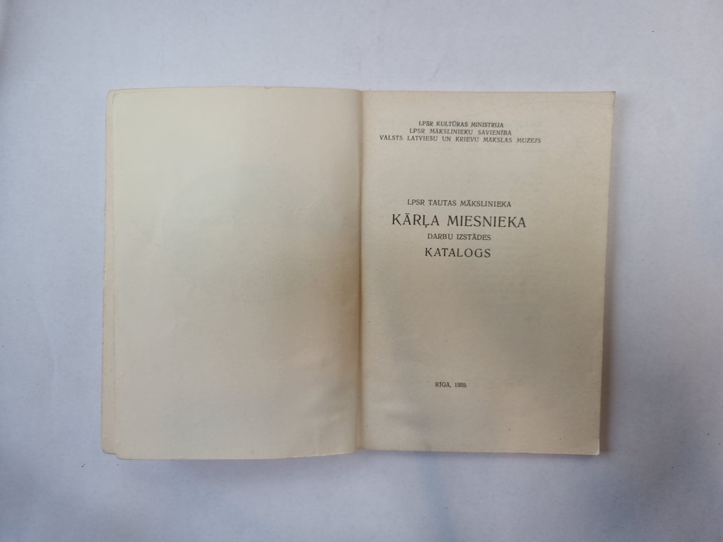 LPSR tautas mākslinieka Kārļa Miesnieka дарбу из каталогов