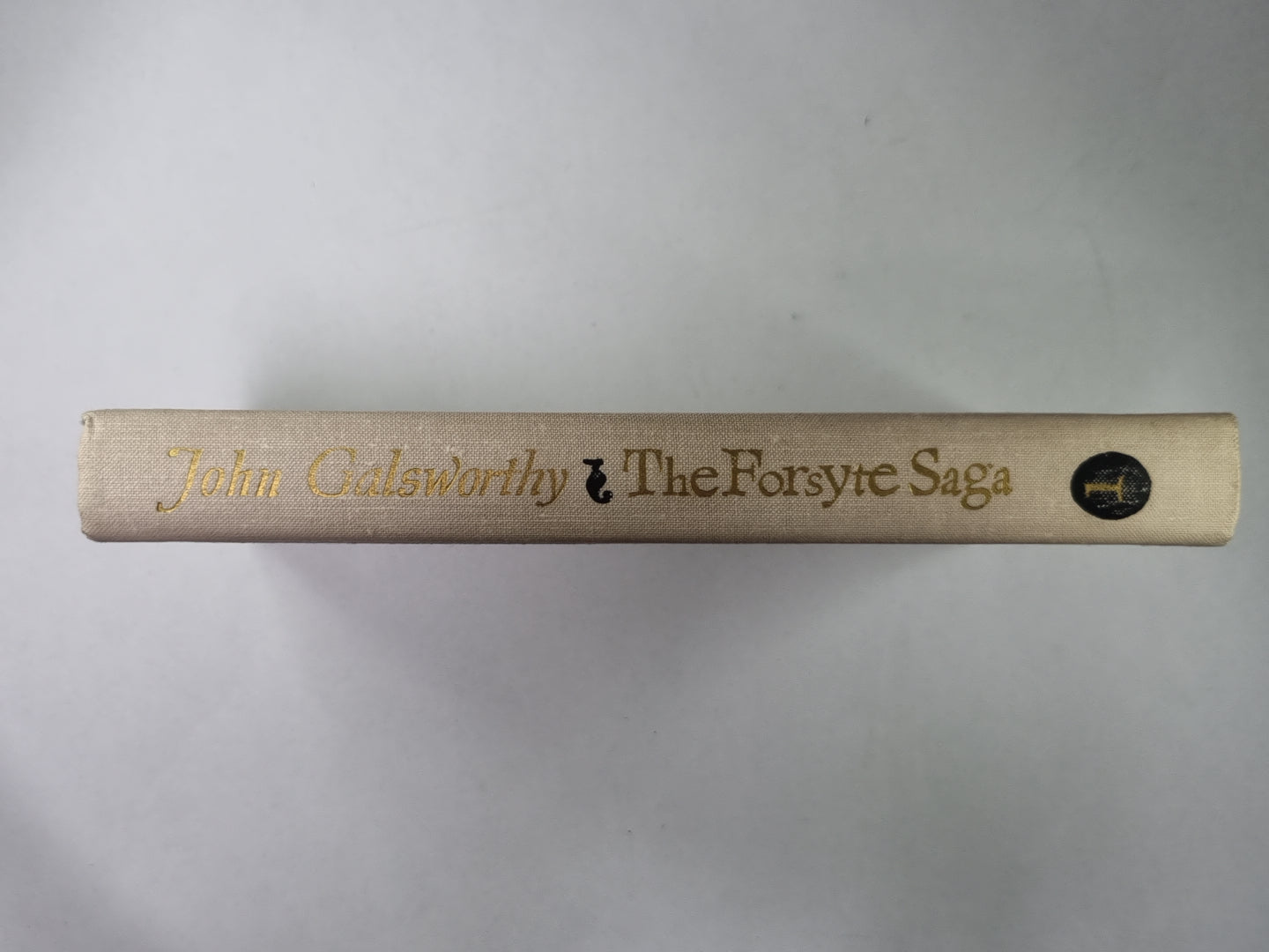 Сага о Форсайтах. Человек с собственностью. Книга 1