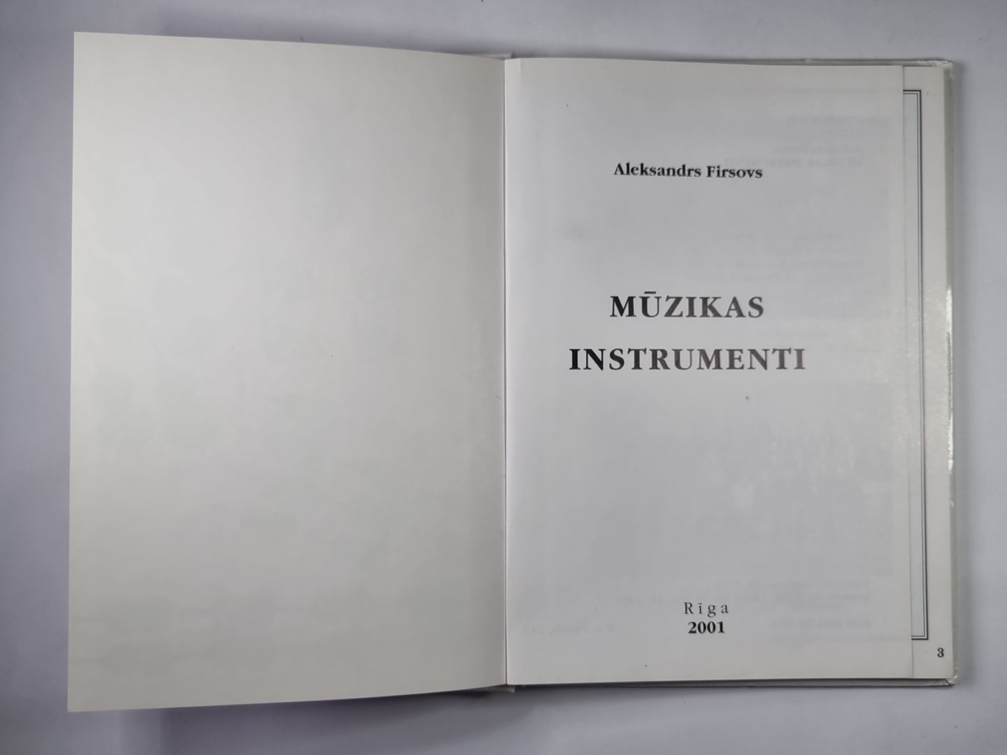 Mūzikas instrumenti LAT/RUS