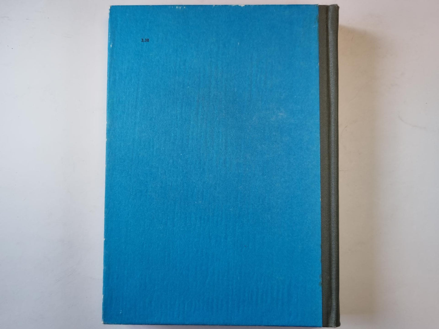 Блистающий мир. Бегущая по волнам. Золотая цепь.