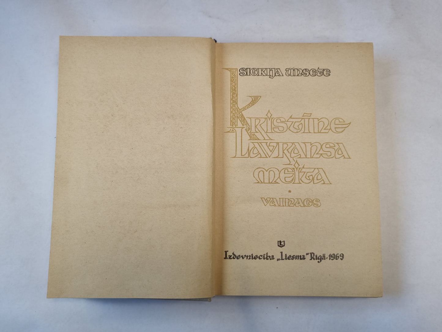 Kristine Lavransa meita. Je gramata.Vainags