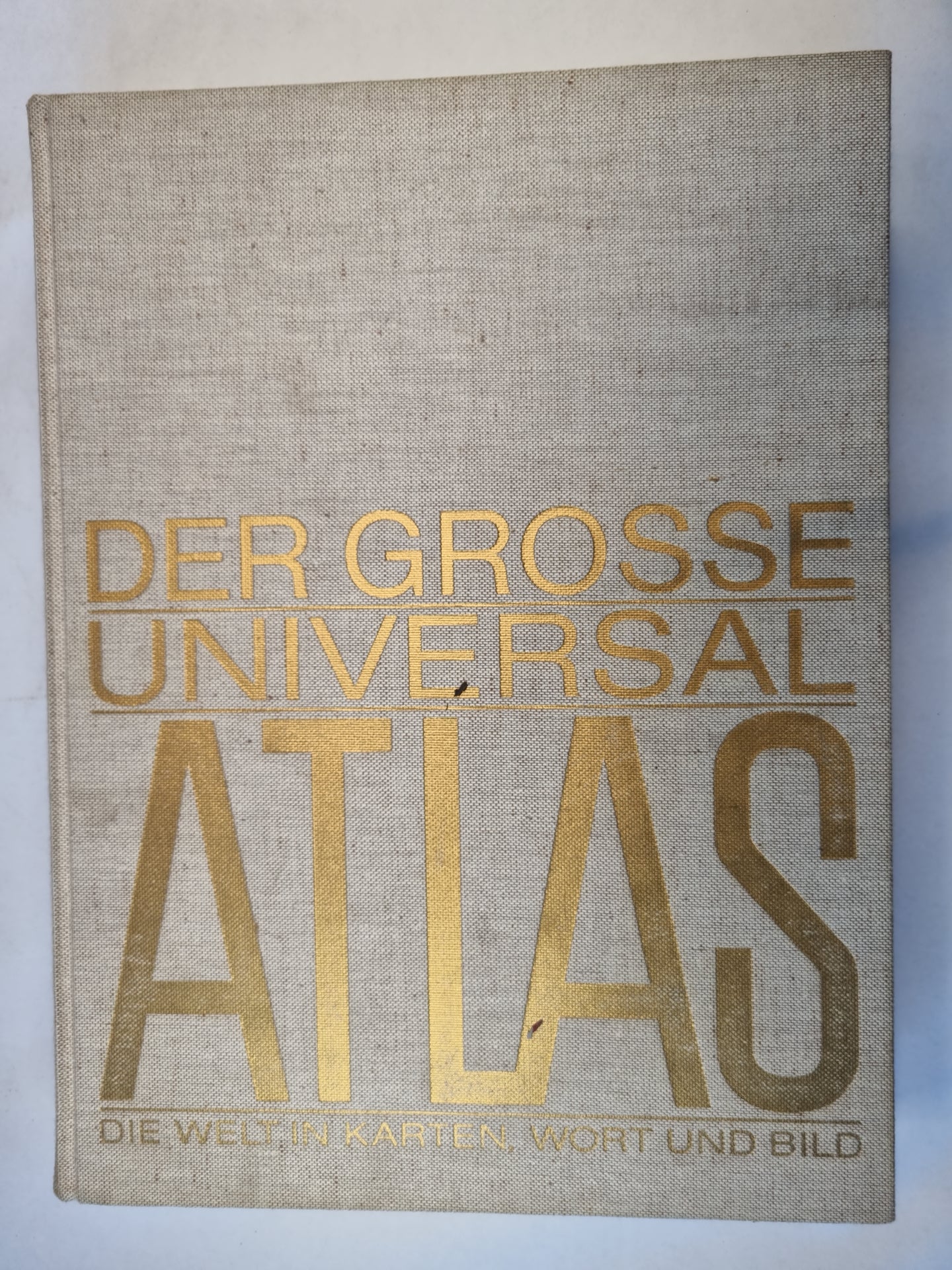 Der grosse universal atlas