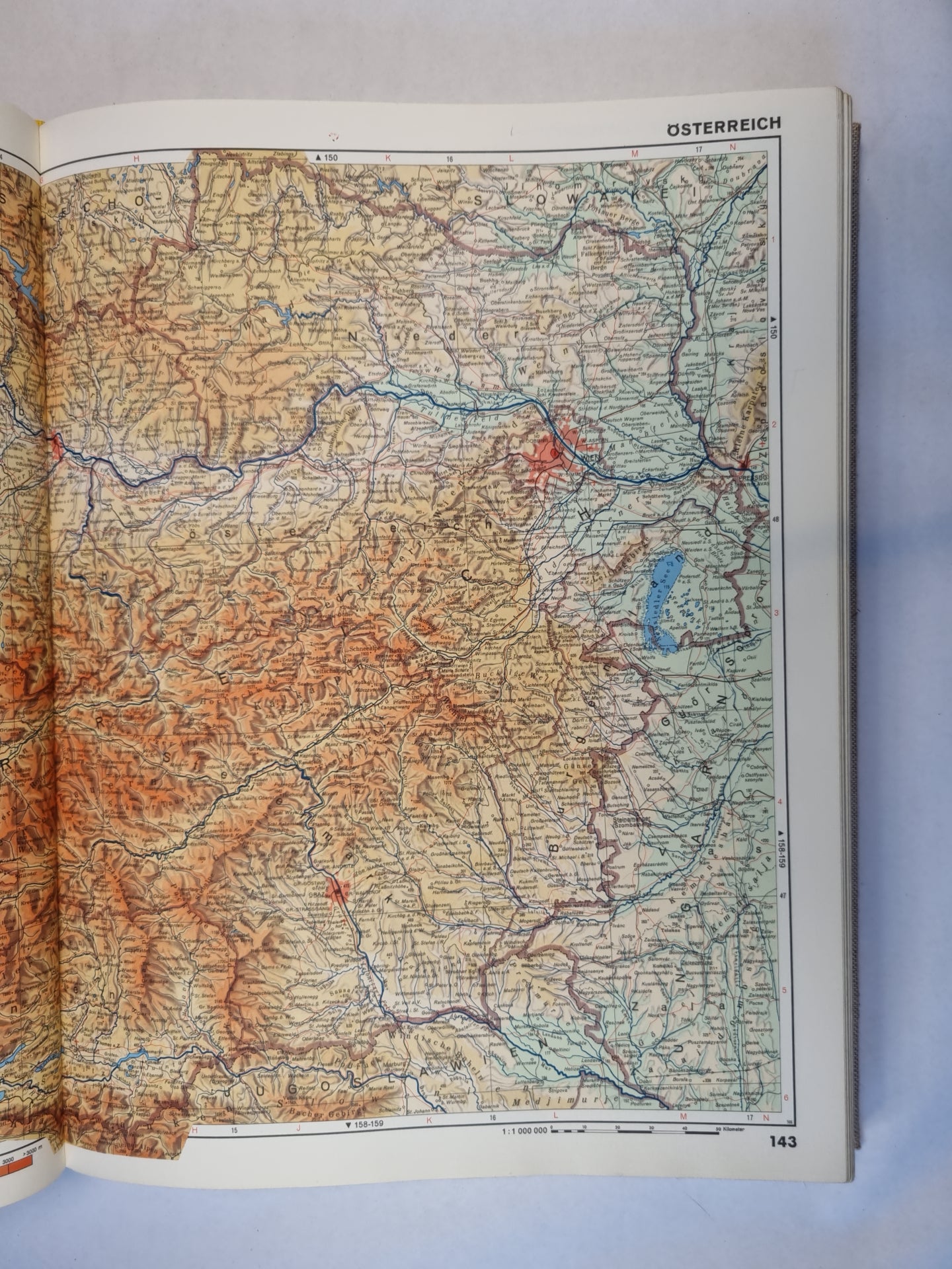 Der grosse universal atlas
